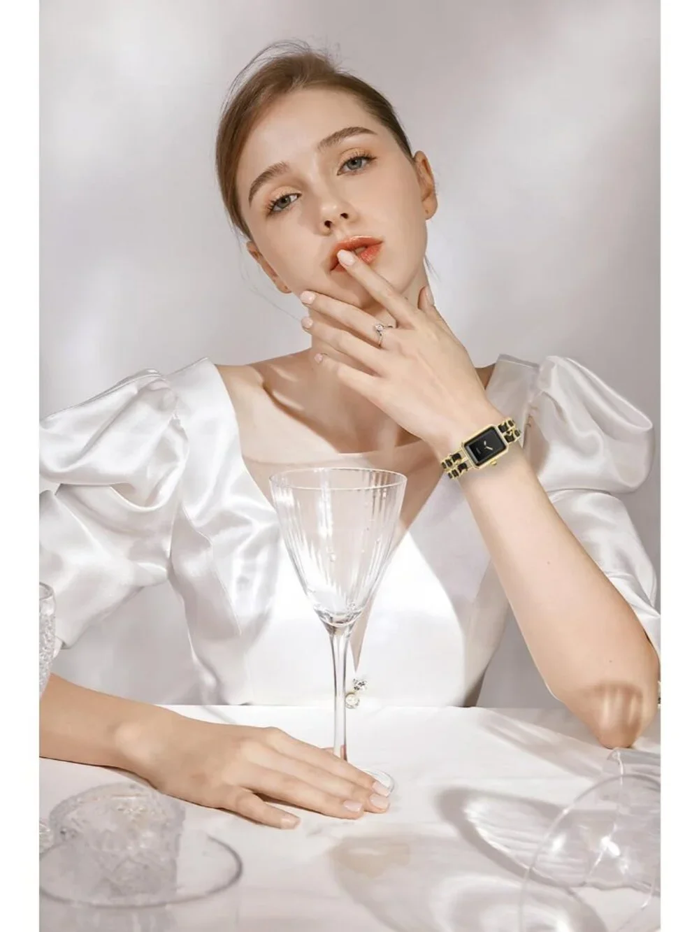 Women's Gold Square Adjustable Chain Braid Band Quartz Retro Dress Wrist Watches